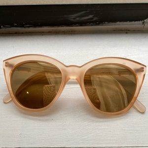 LE SPECS HALF🌛 MOON MAGIC